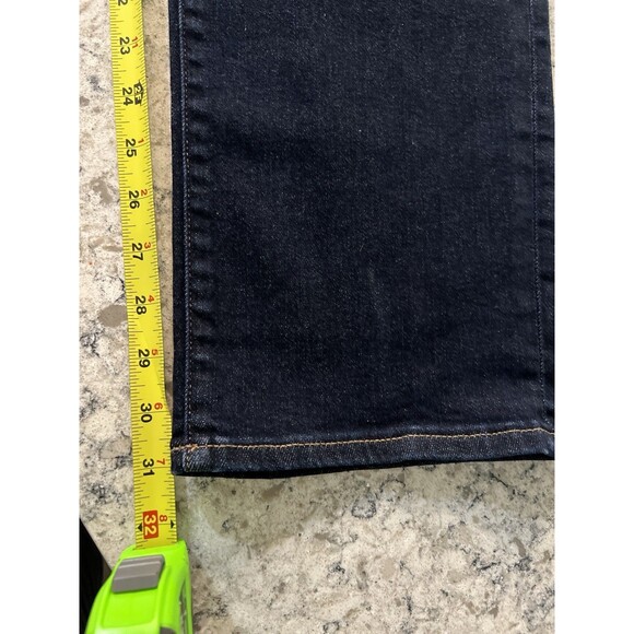 Lucky Brand Women's Mid Rise Sweet Straight Blue Denim Jeans Size 10/30 R - Picture 3 of 15